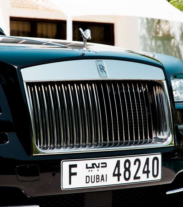 سيارة Wraith Inspired by Music من رولز رويس مع ياسمينة
