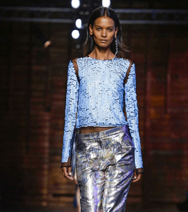 موضة السراويل الميتاليكية من بوتشي لصيف 2016