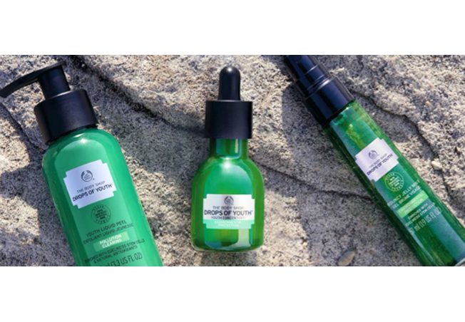 مجموعة Drops Of Youth من The Body Shop