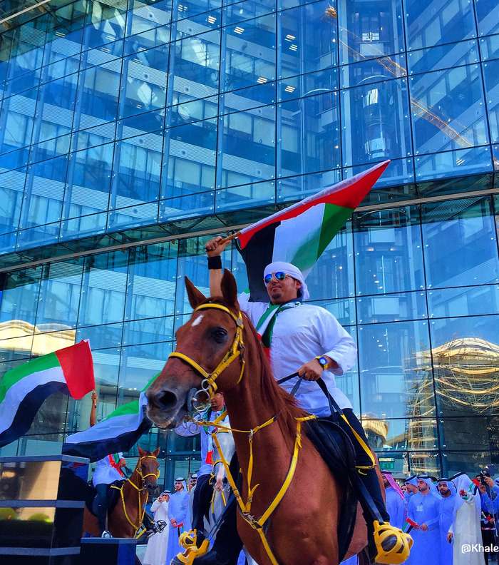 صورة دبي التي تجمع العصرية والتقاليد