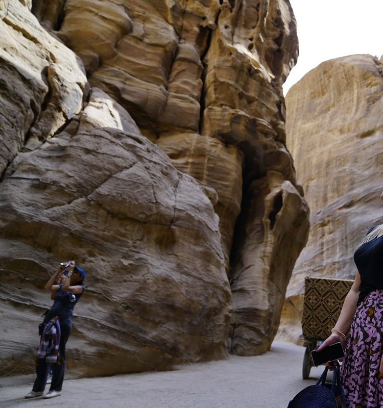 لا يسعك إلا الاندهاش أمام عظمة Petra
