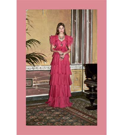 اليك ازياء قوتشي من مجموعة Pre Fall 2016