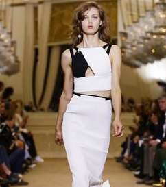 إليكِ أرى تصاميم دار Roland Mouret لصيف 2016