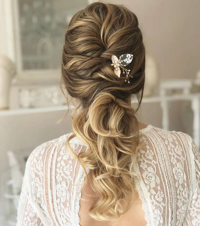 صور اروع تسريحات شعر طويل للعروس