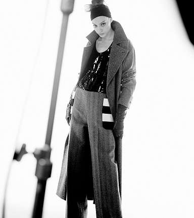 لقطات من وراء كواليس تصوير الحملة الإعلانية لعلامة Max Mara