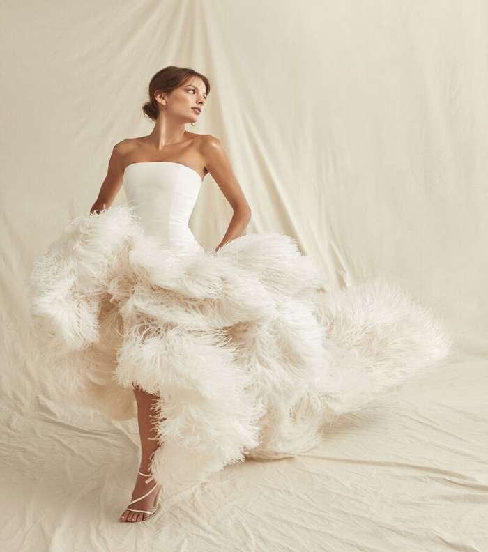 صور اجمل موضة فساتين زفاف 2021