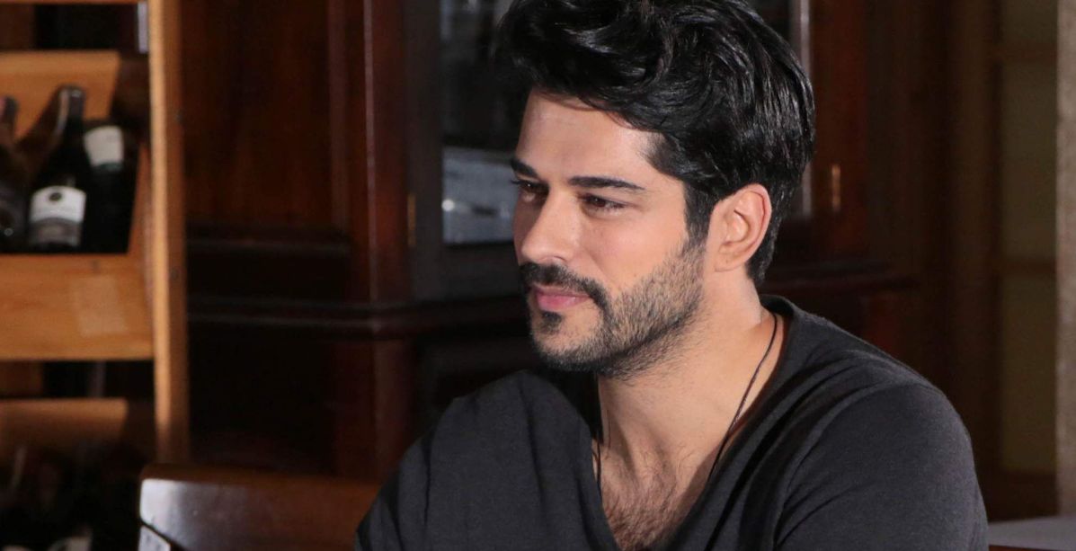 ما حقيقة تواجد بوراك أوزجفيت في السعودية؟