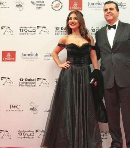 ماغي بو غصن بفستان ناعم في مهرجان دبي السينمائي