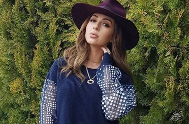 النجمات يخترن الفيديو كليب للكشف عن أسرارهن للجمهور