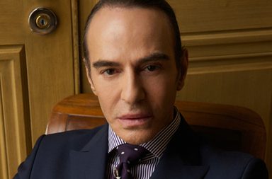  المصمم جون غاليانو