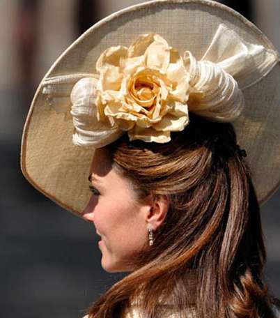 قبعة كيت ميدلتون المميزة