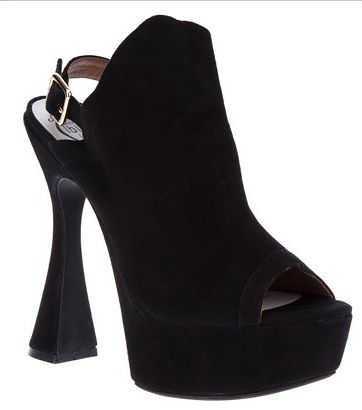 تميّزي في صيف 2013، مع حذاء جيفري كامبل الـ Ankle boot