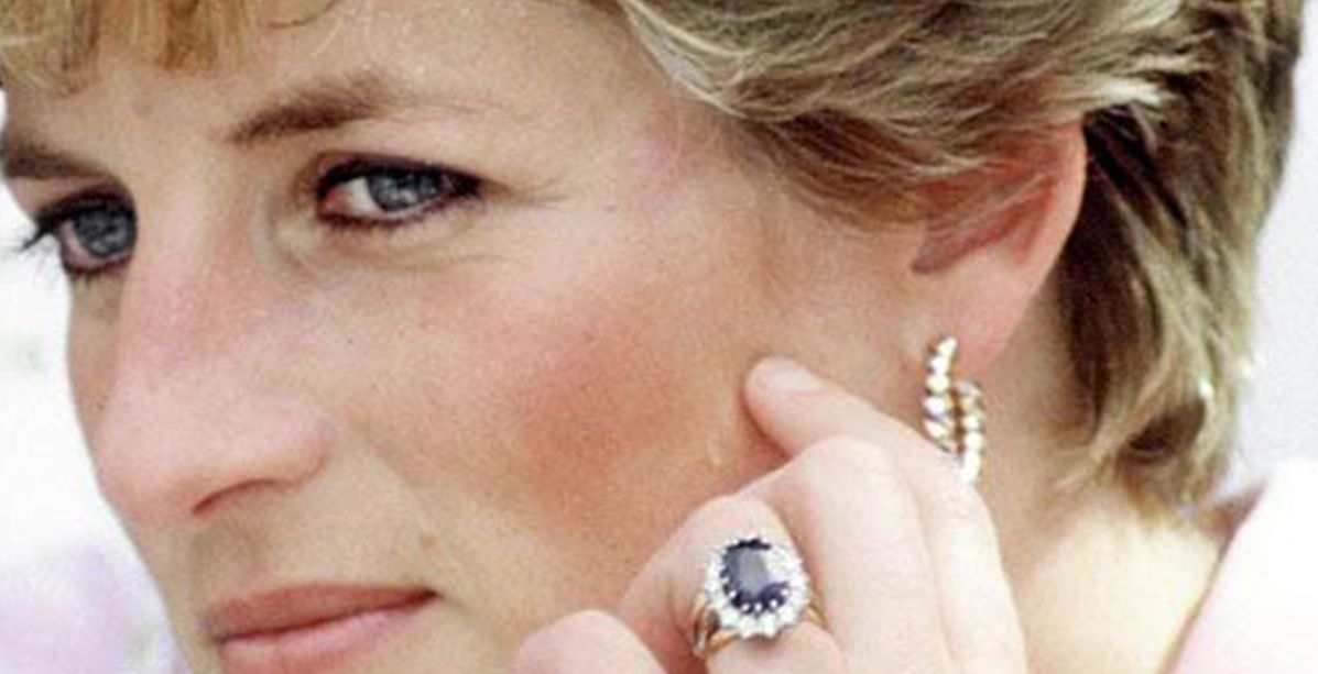 لسبب مؤثّر، ارتدت الاميرة ديانا خاتم زواجها 4 سنوات بعد انفصالها عن الامير شارلز!