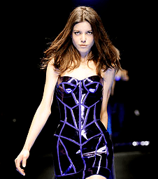 versace-armour-dress-fall-2010-4-10-2010