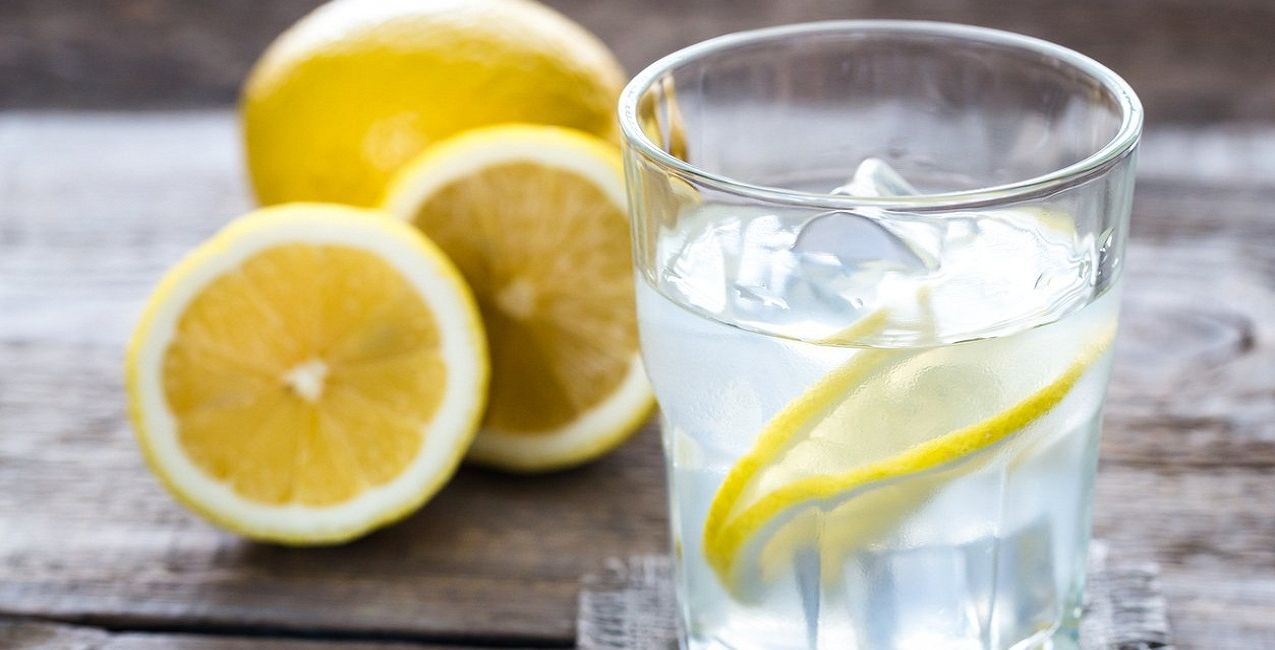 ابرز فوائد الماء مع الليمون