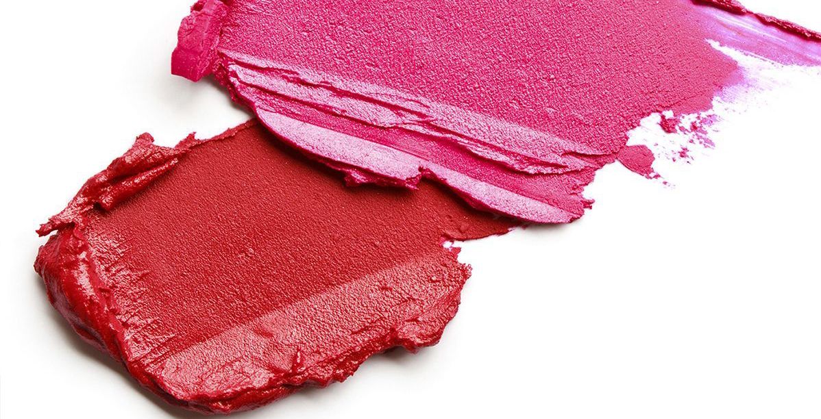 حضري احمر شفاهك بنفسك كما كان يُصنع في الخمسينيات