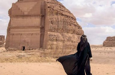 مريم موصللي تطلق النسخة الثانية من "تحت العباءة" 