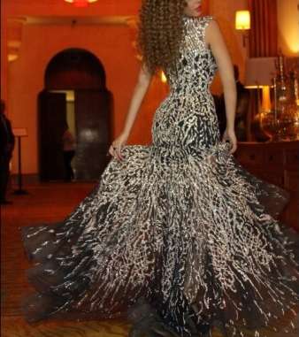 فستان ميريام فارس في ليلة رأس السنة 2014