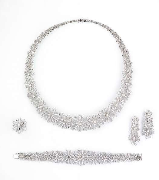 تعرفي بالصور مع ياسمينة على مجموعة مجوهرات دار معوض