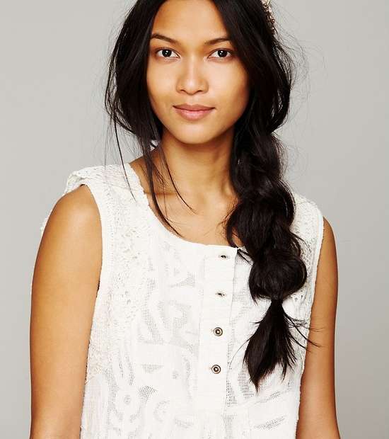 من صيحات الموضة هذا الموسم، رباط الشعر المصنوع من الأزهار