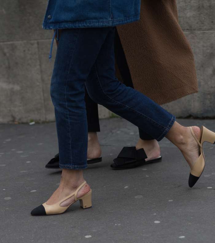 حذاء الـ Slingback في شوارع باريس في اليوم السابع من أسبوع الموضة
