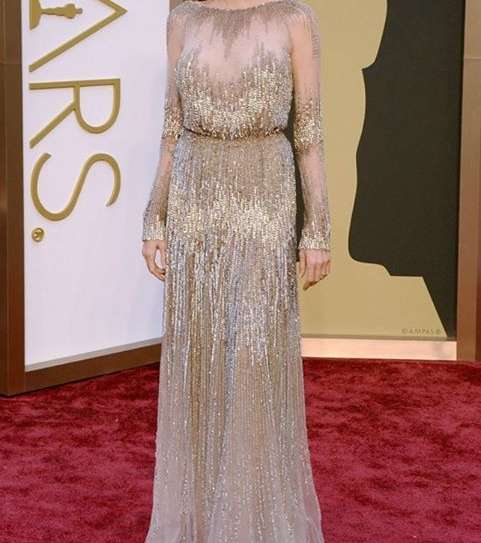 أنجيلينا تختار أجمل فساتين إيلي صعب