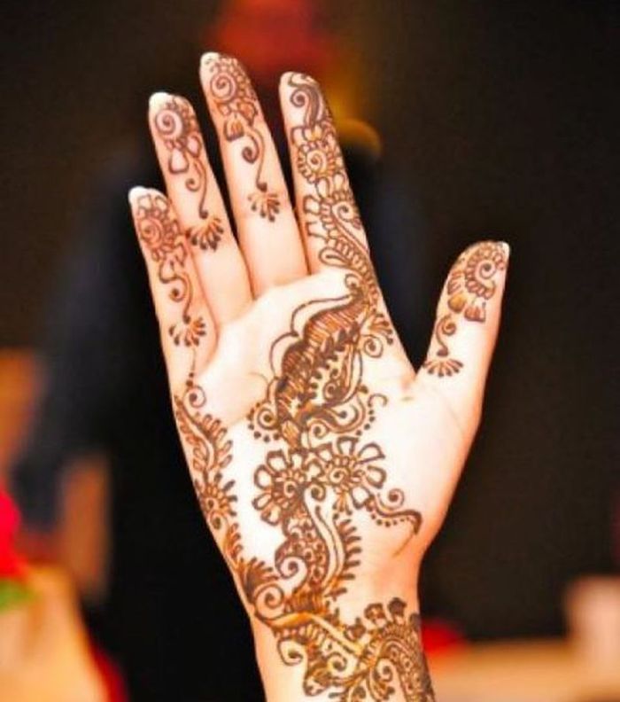 صور احدث اشكال حنه موجه للعروس