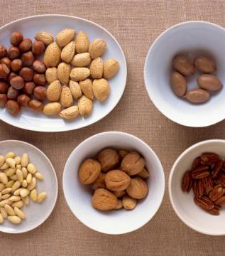 اللوز...يزيد العاطفة في قلبك 