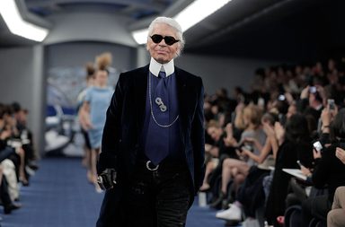 اجمل لحظات كارل لاغرفلد مع CHANEL