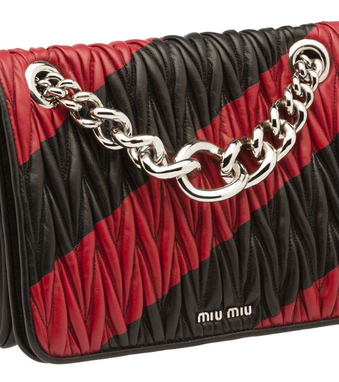 اختاري حقيبة ميو ميو Club Bag لصيف 2016