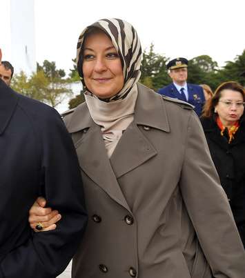 رئيس تركيا عبدالله الغول وزوجته خير النساء غول
