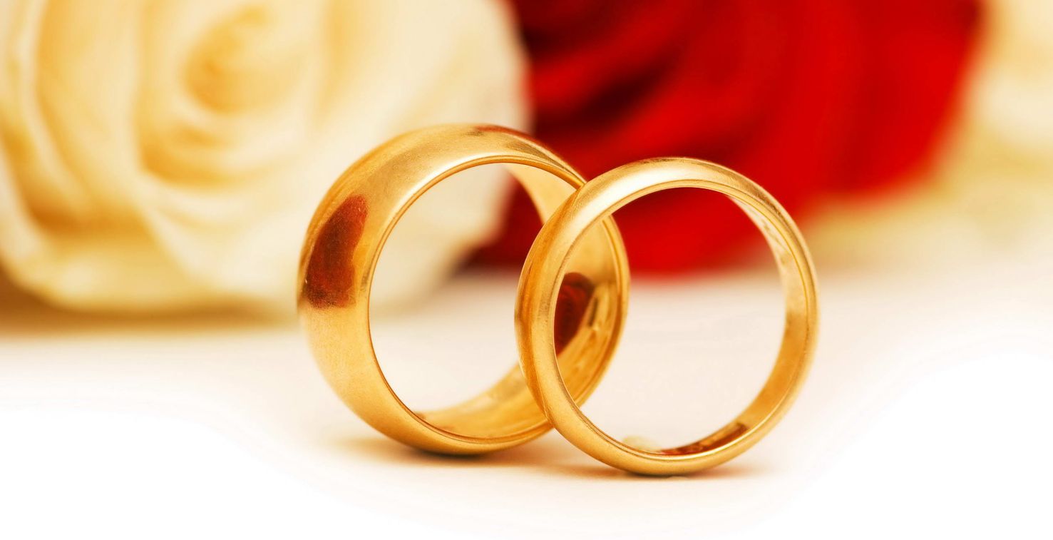  العلاقة بين خاتم الخطوبة وخاتم الزواج