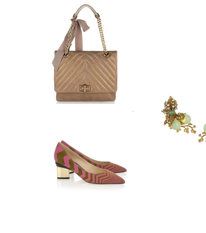 اعتمدي الإطلالة الأنيقة واختاري التنورة والكنزة الناعمة باللون الزهري