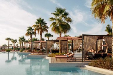 فنادق الامارات ومطاعمها تحتفل باليوم الوطني الاماراتي