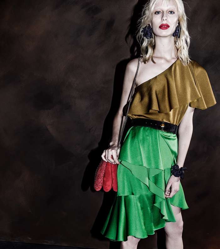 قصة الكتف الواحد من مجموعة لانفان Resort 2016