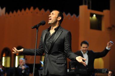 صور كاظم الساهر الراقي في الدوحة