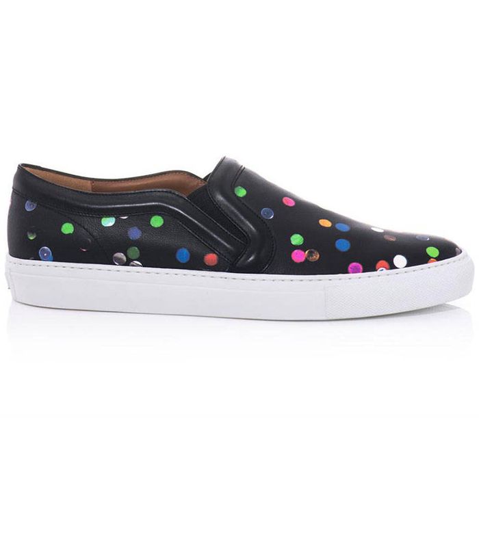 من جيفنشي، إختاري حذاء Skate Shoes المطبّع بالألوان