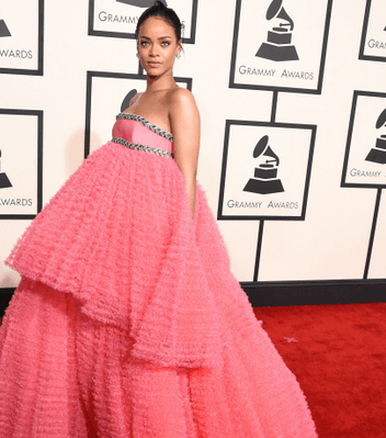 اكتشفي اسم ريهانا الحقيقي