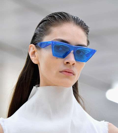 نظارات سيلين الشمسية لصيف 2017 بالاطار الملون وباشكال هندسية