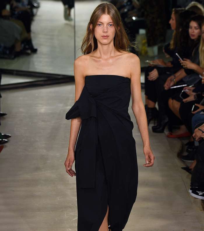 موضة الفساتين متوسطة الطول من Joseph لصيف 2016