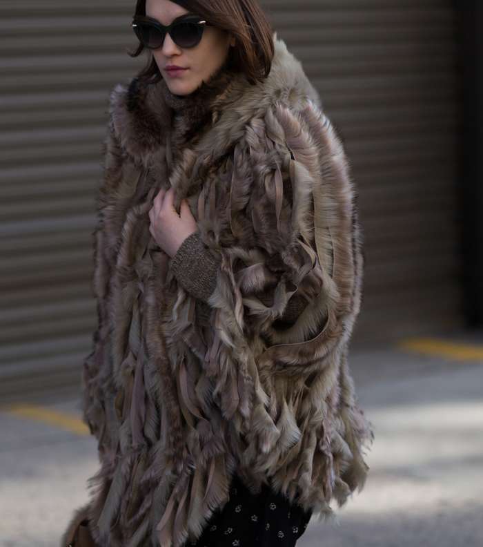 معطف الفرو الضخم من شوارع نيويورك لشتاء 2017