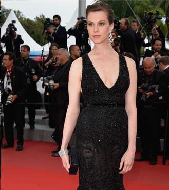 Elettra Rossellini Wiedemann بفستان من توقيع إيلي صعب في مهرجان كان السينمائي 2015