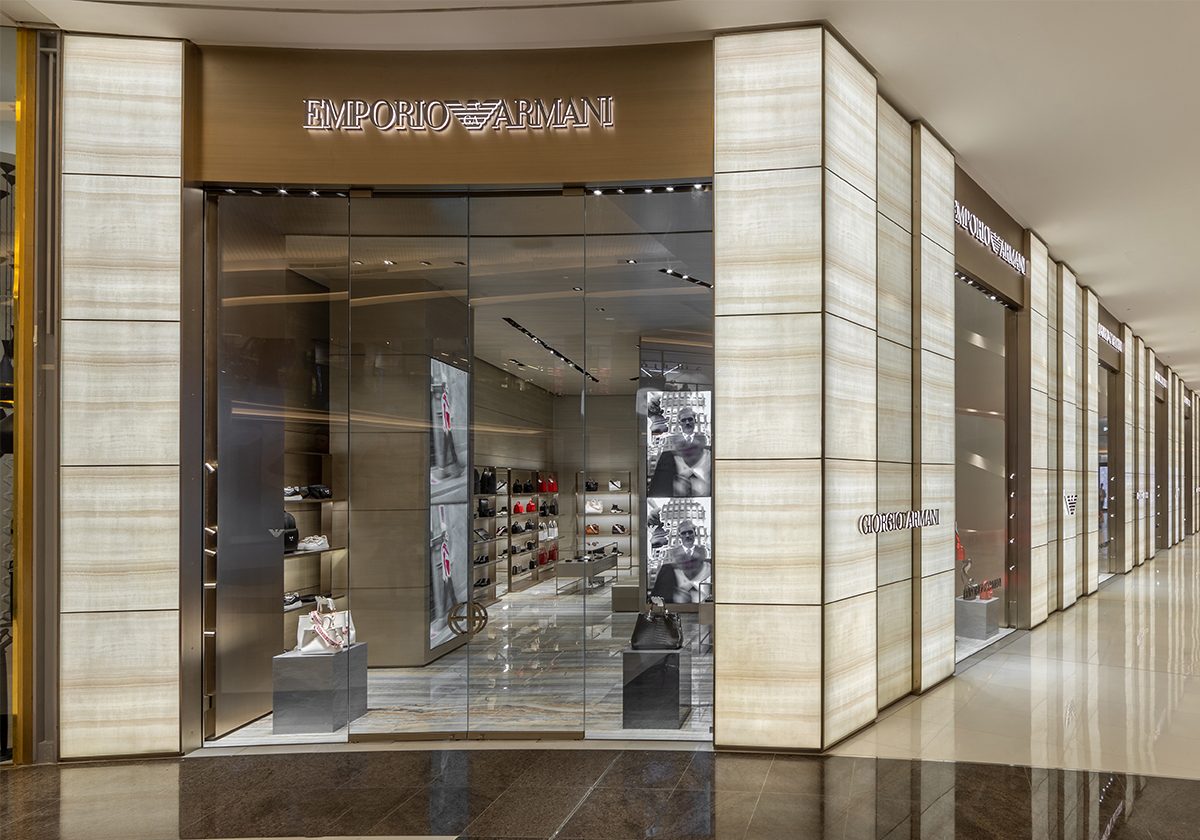 ارماني تعلن عن اعادة افتتاح متجرها في دبي مول