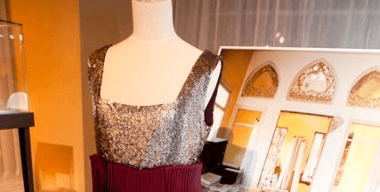 فستان المصمّمة دينا جسر ريعاً لجمعيّة LIFE الخيريّة