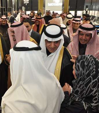 حشد المدعوين في افتتاح دار معوض في الرياض