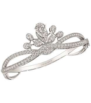 الرقي والأناقة مع مجوهرات علامة Chaumet