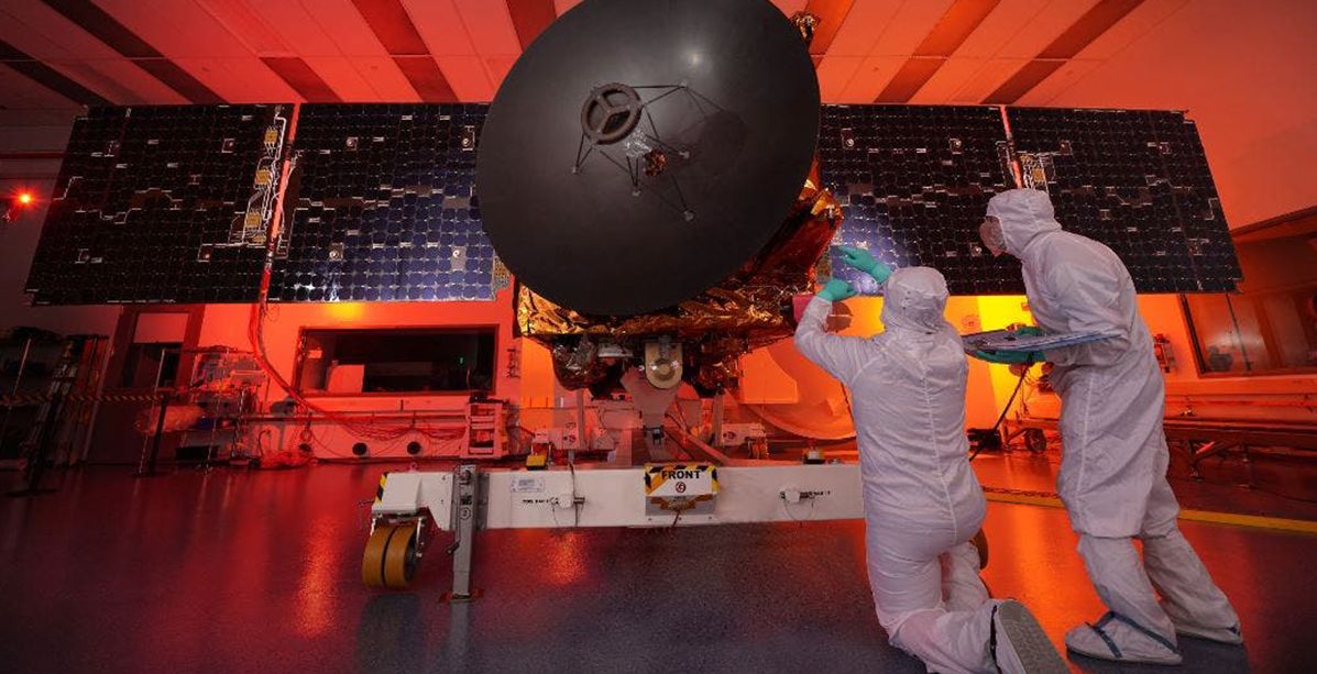 مسبار الامل يستعد للانطلاق في اول رحلة عربية الى المريخ