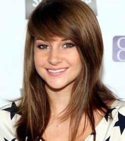 الغرة الأمامية والشعر الطويل يرافقك هذا الموسم أيضاً!