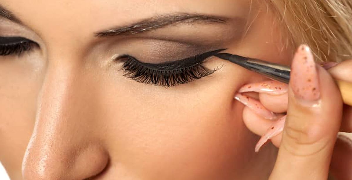 بخطوتين صغيرتين إحصلي على أيلاينر مثالي !