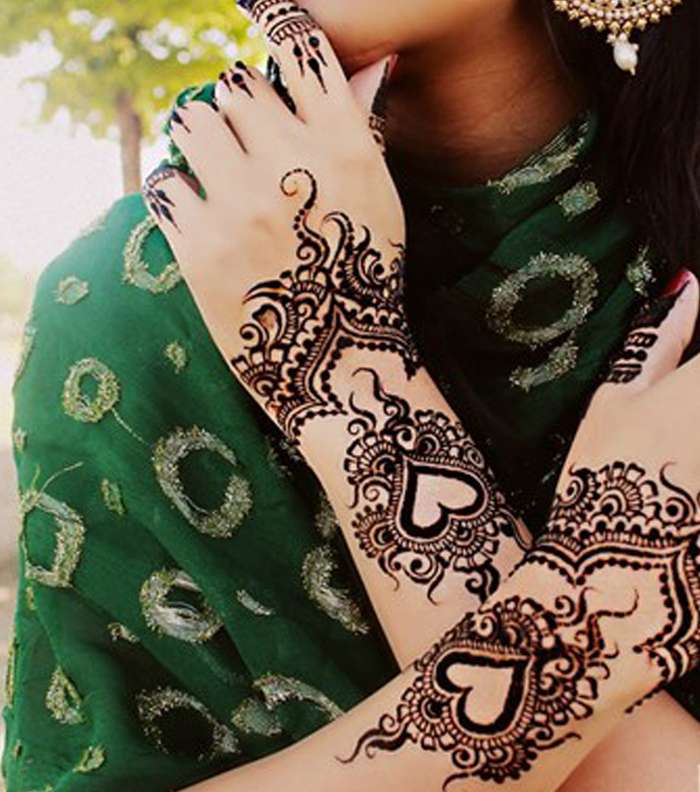 نقشات حناء ناعمة لتحصلي على لمسة مميزة